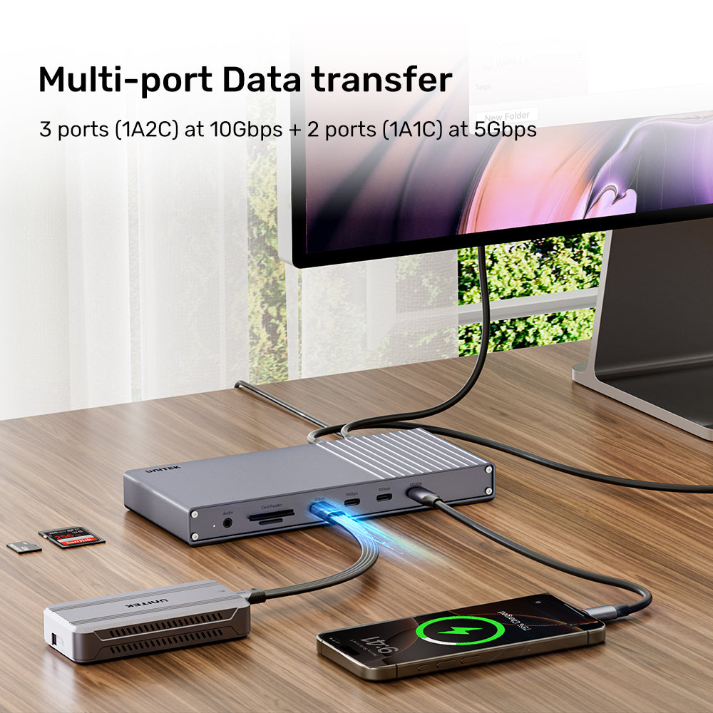 Triple Display USB4 40Gbps Docking Station