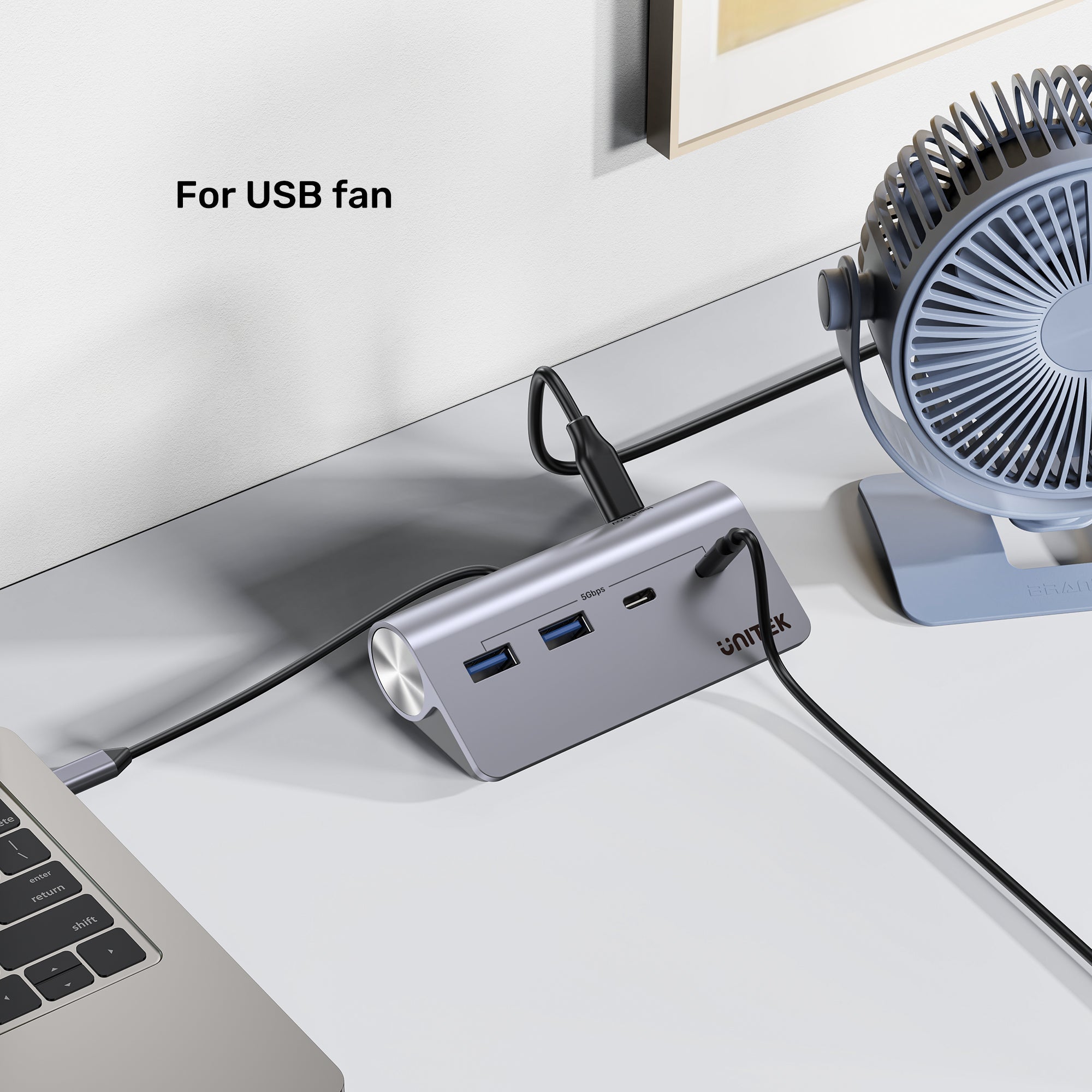 uHUB Q4 4-in-1 USB-C Hub