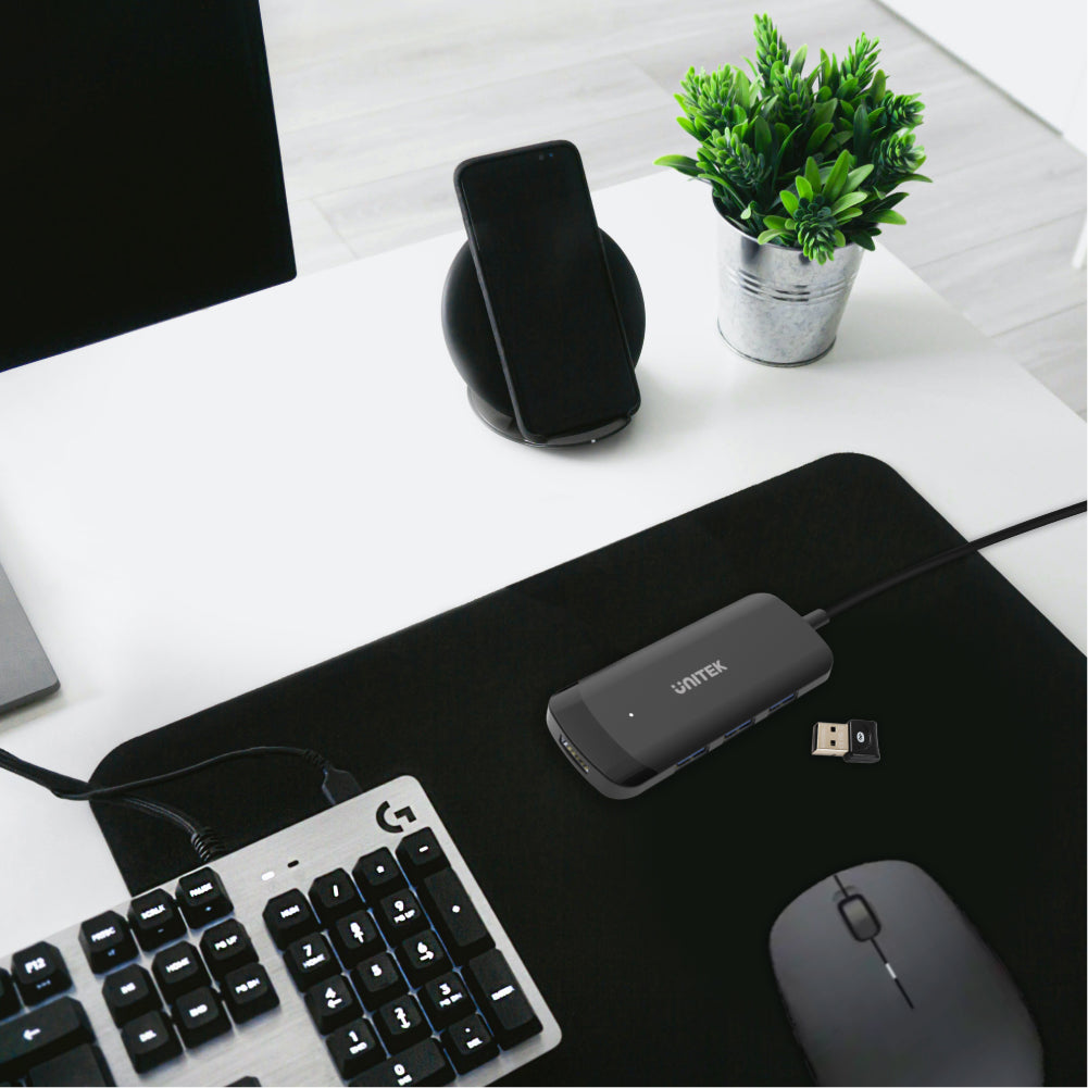 uHUB Q4 4 cổng USB 3.0 Hub có nguồn điện kèm cáp dài 150cm