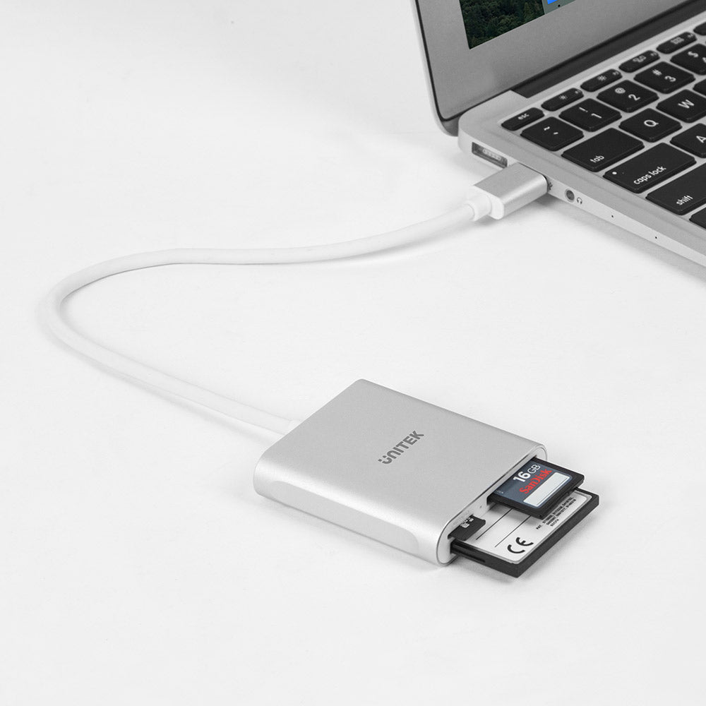 USB 3.0 3-Port Memory Card Reader with Thoughtful Grip Design